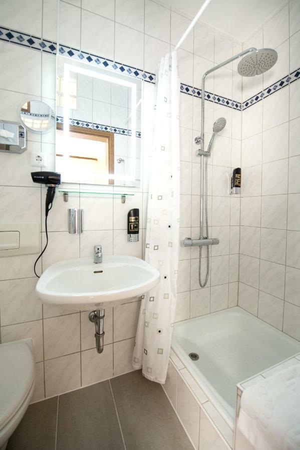 Hotel Bluechertal Bacharach Esterno foto